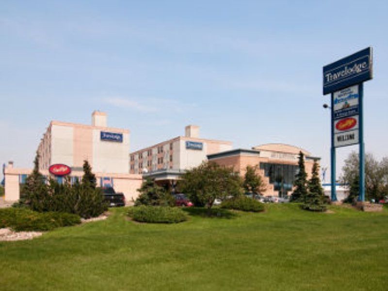 Travelodge By Wyndham Edmonton West מראה חיצוני תמונה